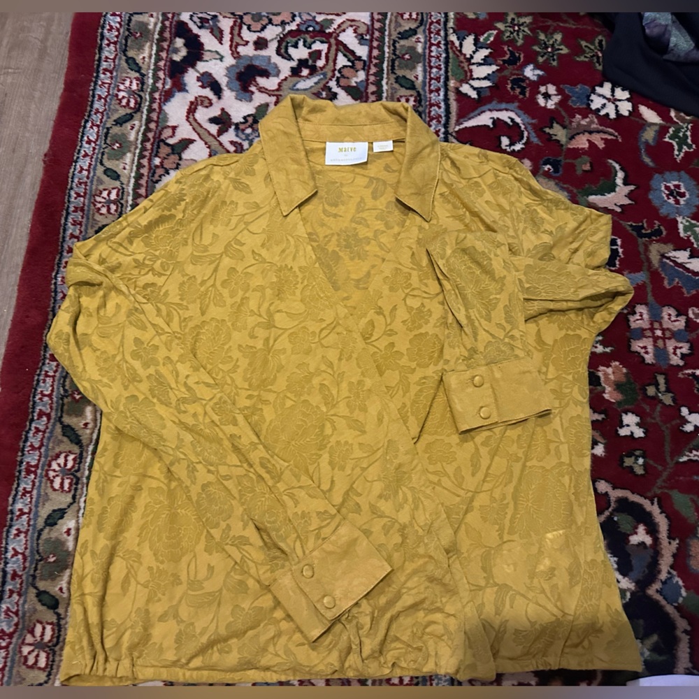 Anthropologie Maeve shirt small button snap closure
